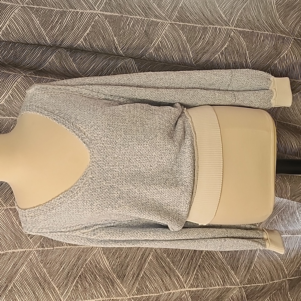 NWT! Free People Blue and White Sweater Size Medium